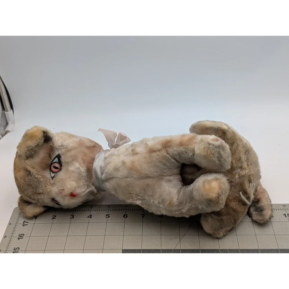 Vintage Siamese Cat Kitten Plush Carnival Style 14 Inch Pink Eyes Stuffed Animal